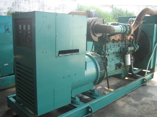 屯溪租赁发电机- 发电机碳刷磨损的原因是什么