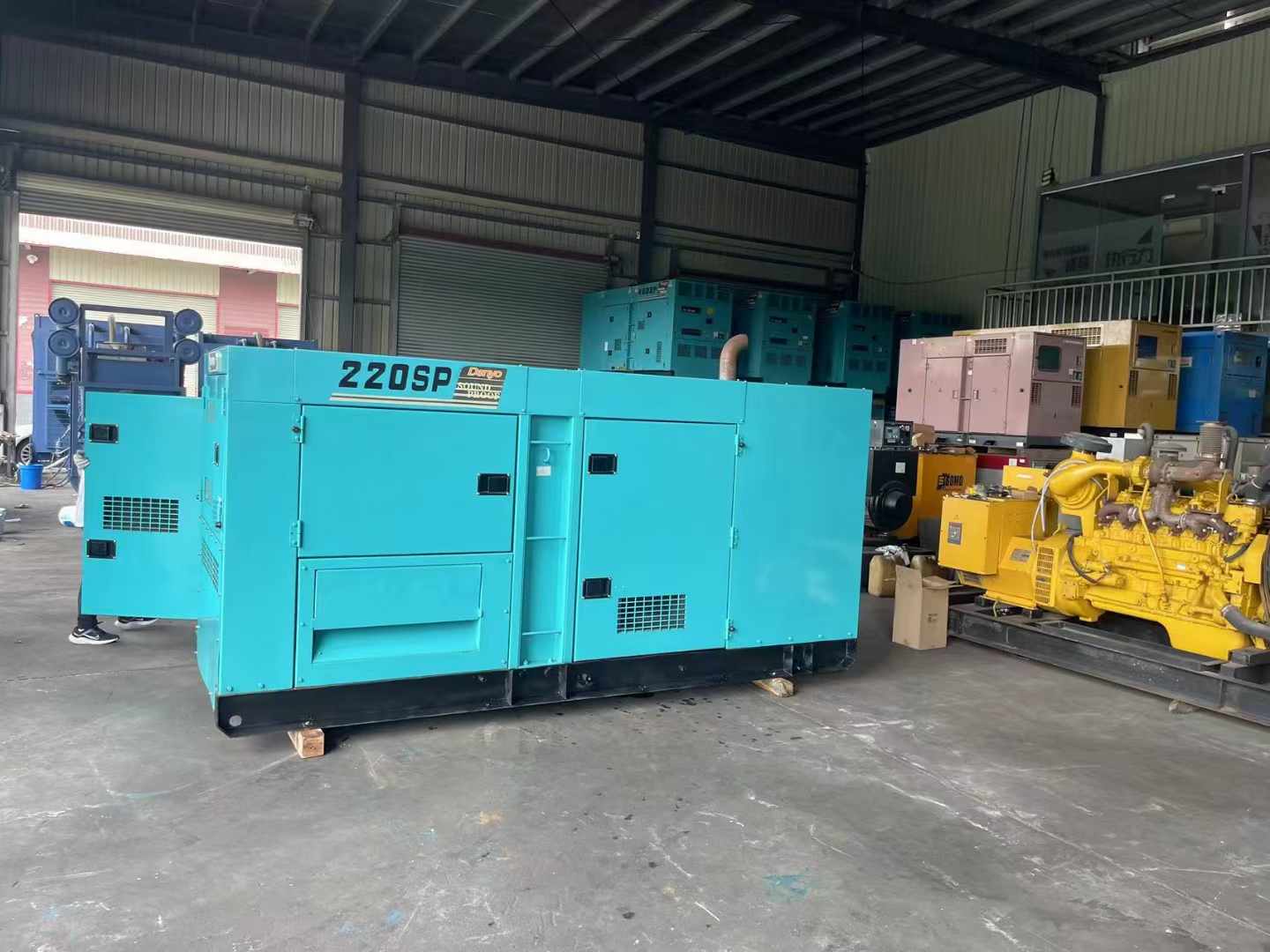 屯溪800kW 柴油发电机的输出电流波动范围是多少？