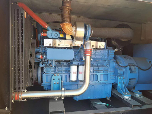 屯溪燃油消耗率与进气温度的具体关系是什么？